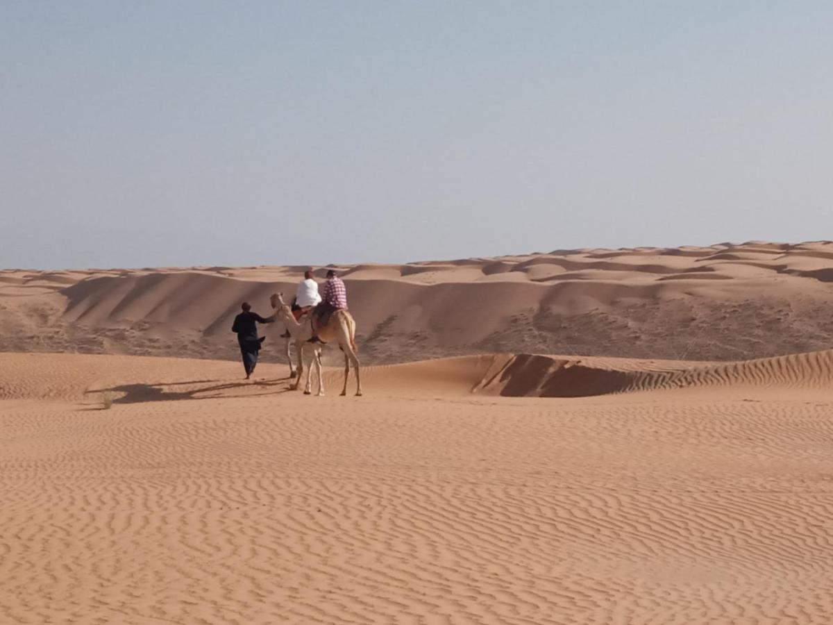 Ḩawīyah Silent Dunes Camp מראה חיצוני תמונה
